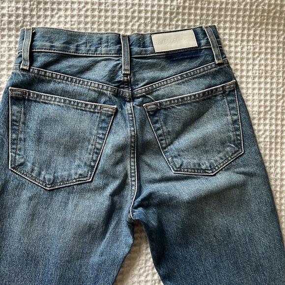 Re/Done High Rise Stove Pipe Jeans in Medium Vain Size 24 - Picture 9 of 13